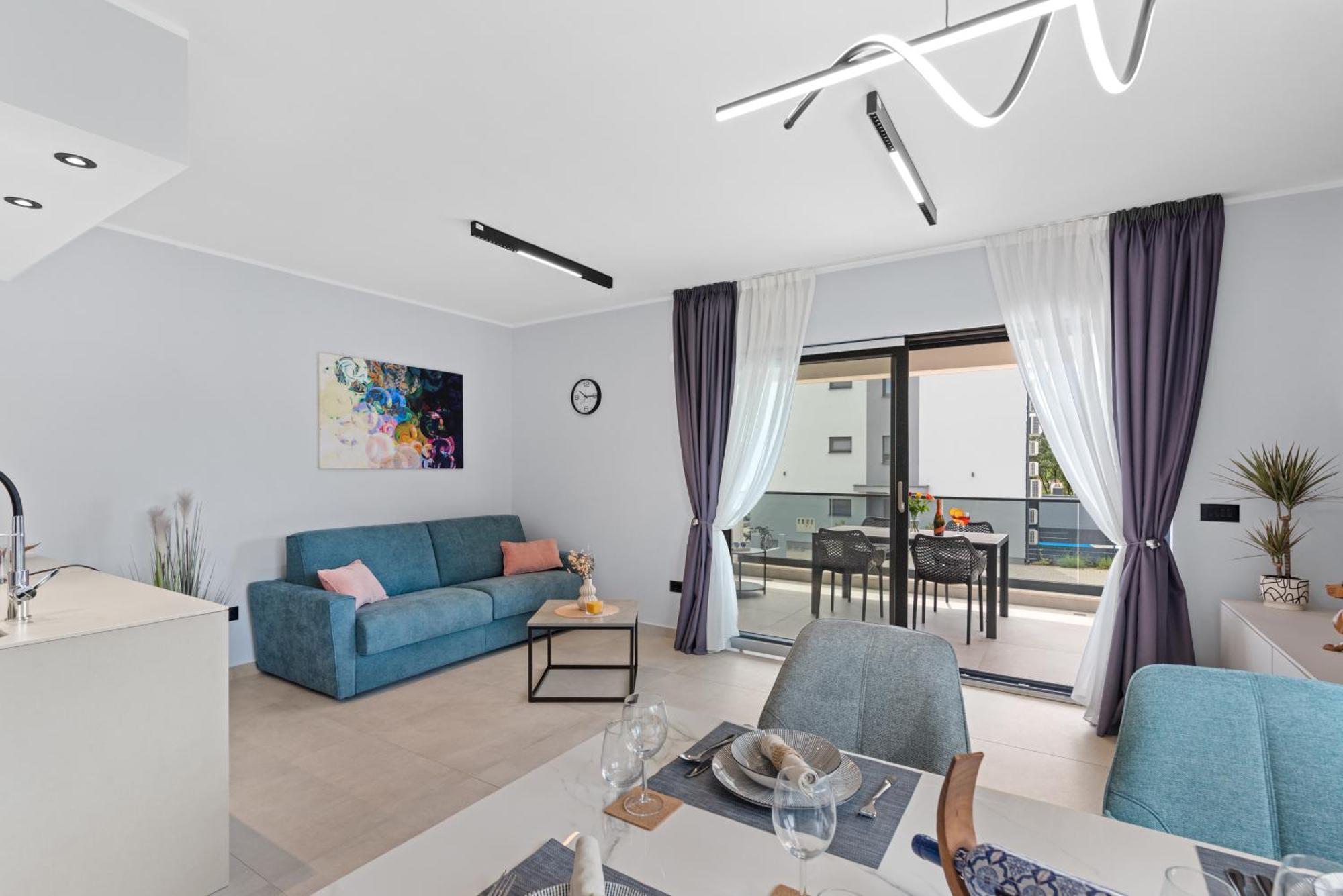 רוביני Alex Luxury Apartments מראה חיצוני תמונה