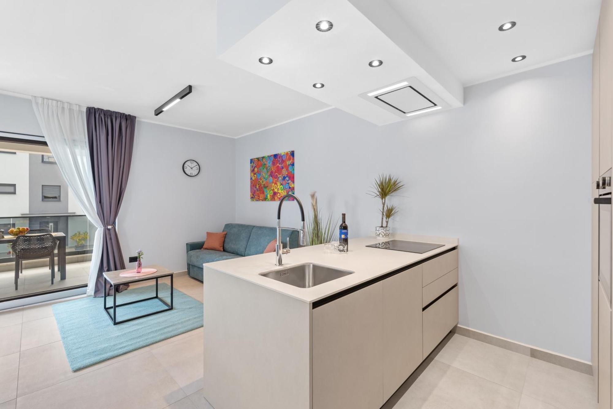 רוביני Alex Luxury Apartments מראה חיצוני תמונה